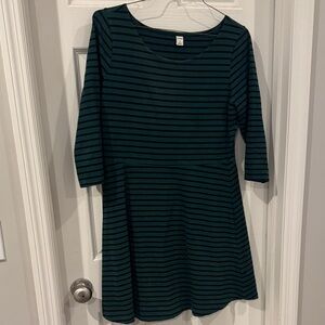 Old Navy Kids Dress in Dark Green Stripes